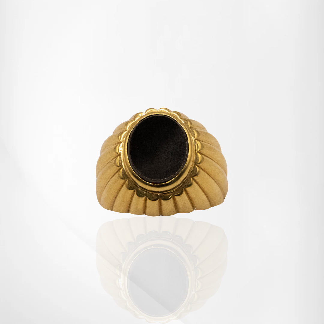Majestic Onyx Power Ring in Yellow Gold