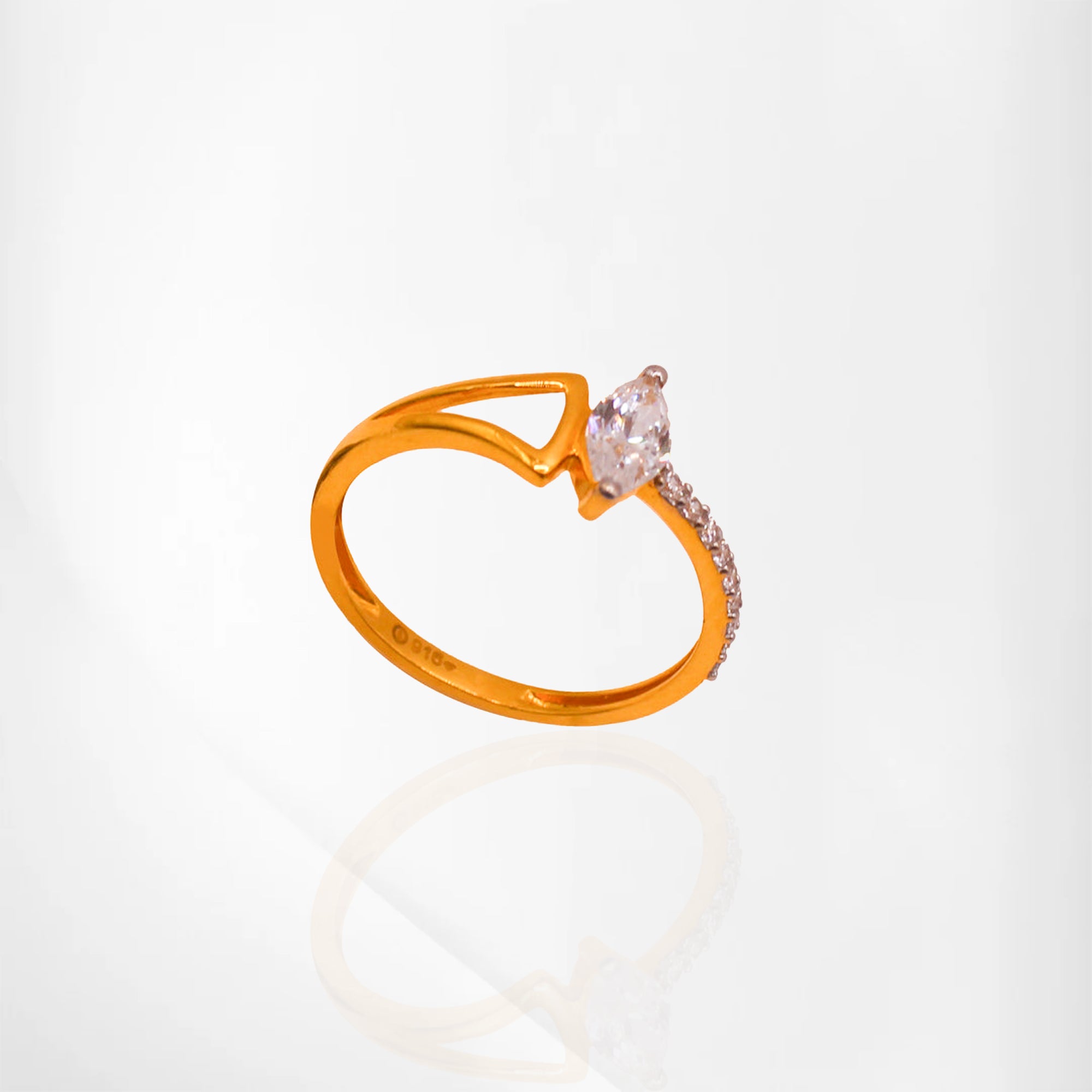 Diamond-Cut Radiance CZ Glam Ring