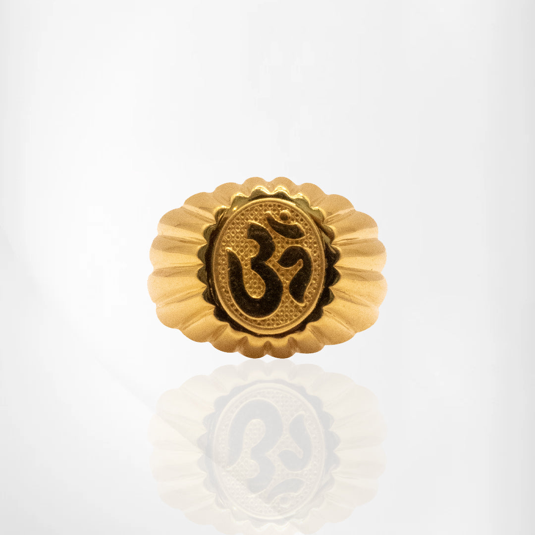 Classic OM Design Ring in 22K Yellow Gold