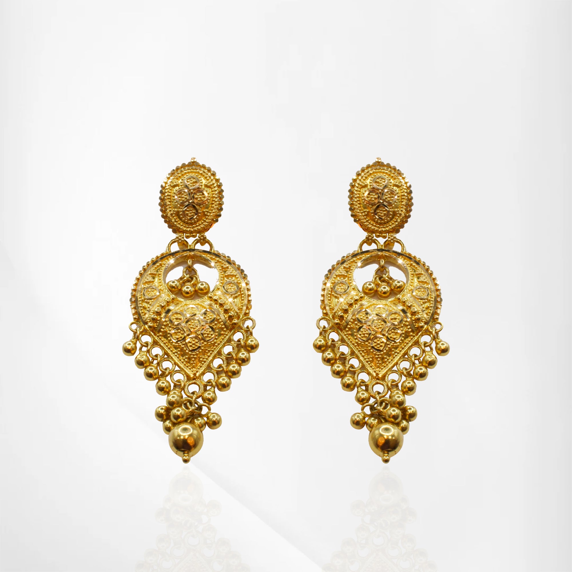 Royal Chandbali Kante Gold Set with Dazzling Gold Ball Details