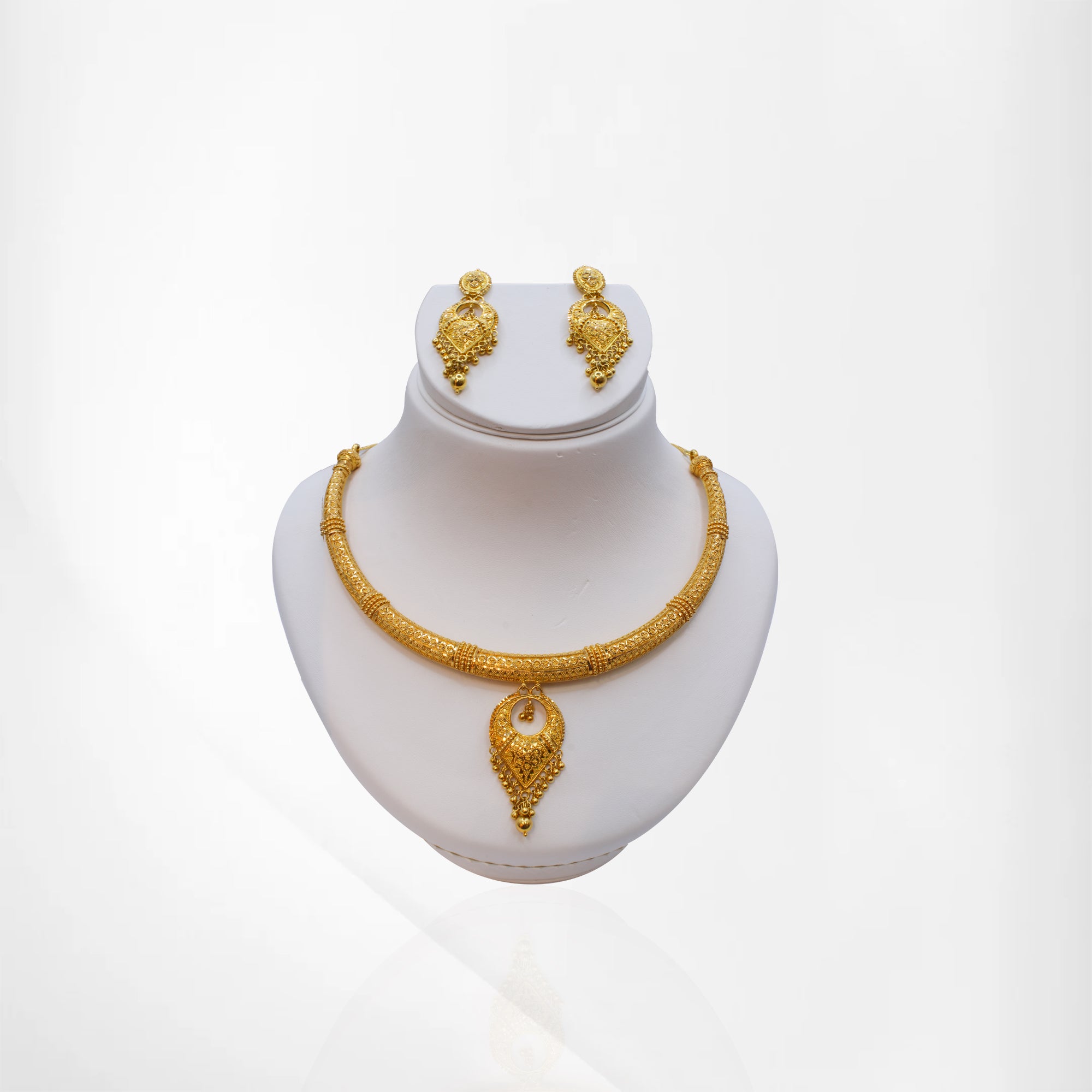 Royal Chandbali Kante Gold Set with Dazzling Gold Ball Details