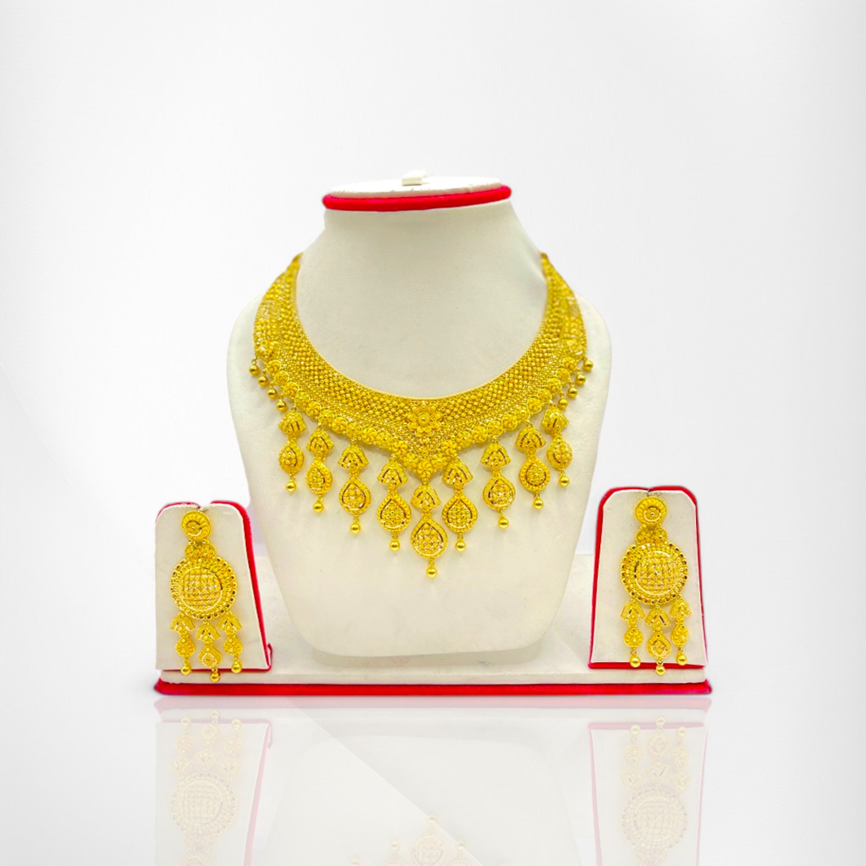 Yellow Gold Necklace Set