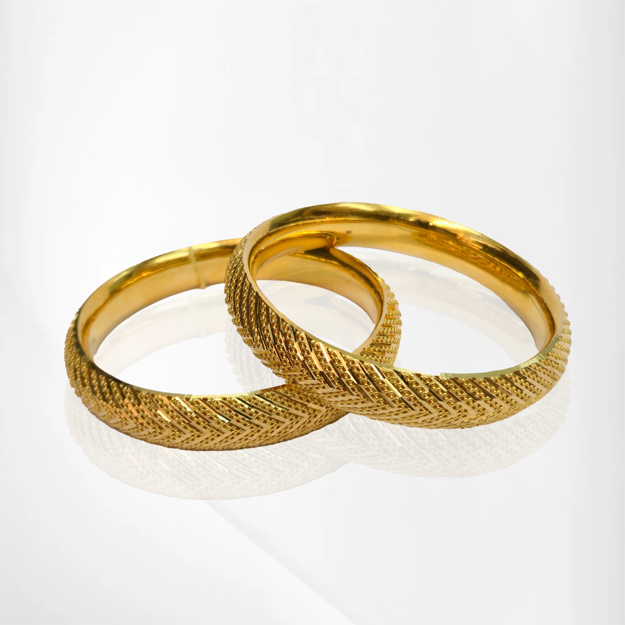 Gold Textured Line Design Bangle Set