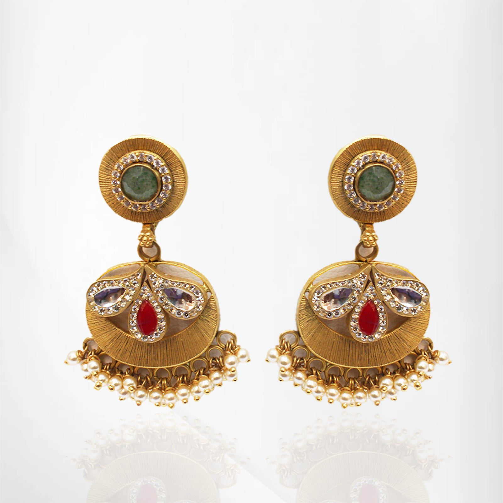 Matte Finish Kundan Choker Set with Dangling Pendants and Emerald Accents