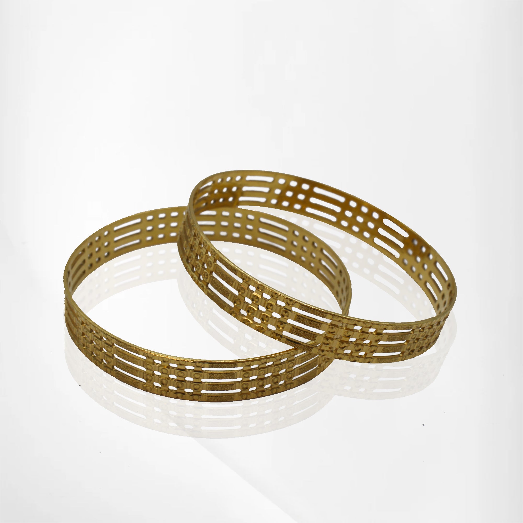 22K Gold Designer Bangle with Elegant Cutwork