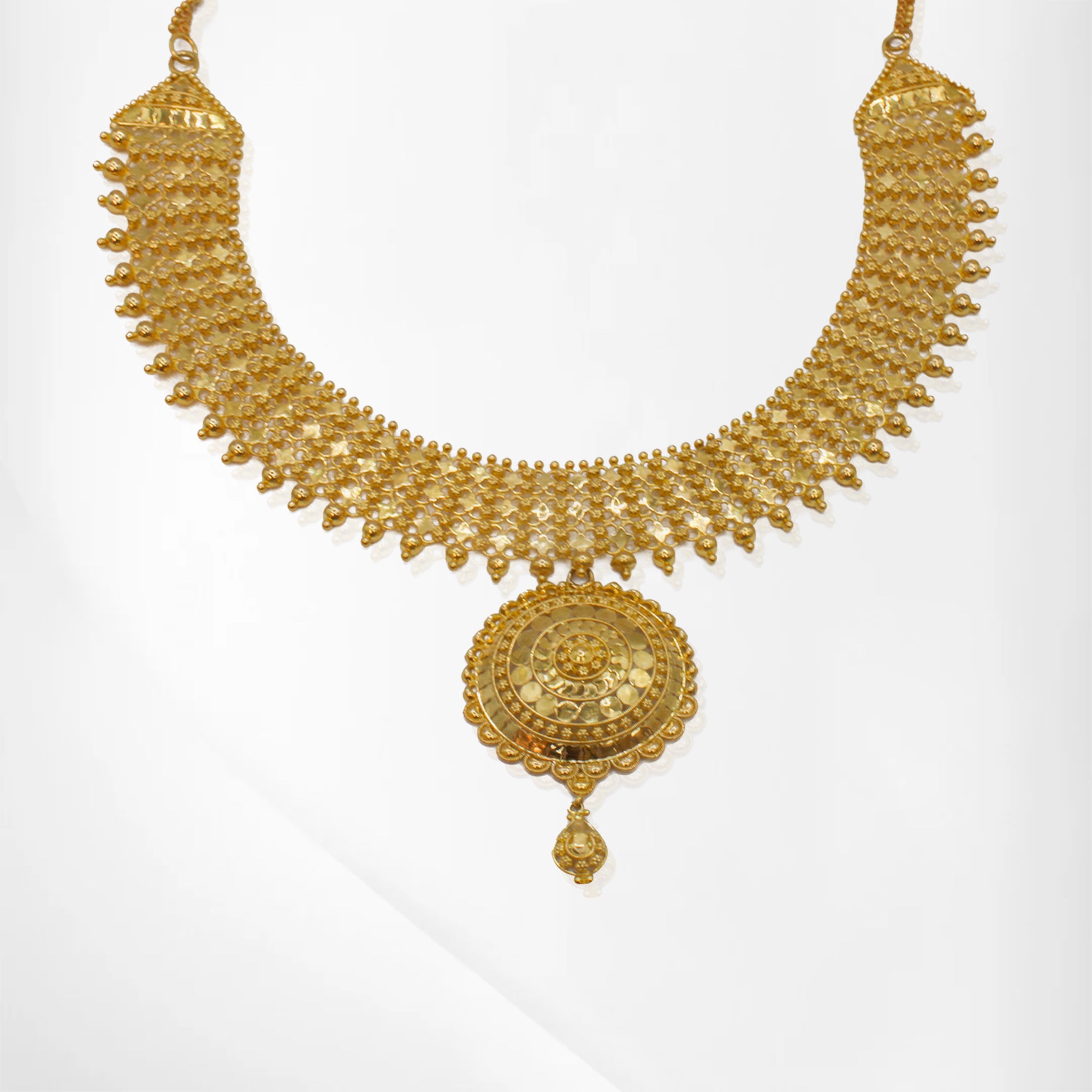 Exclusive Yellow Gold Special Chandrahar Set