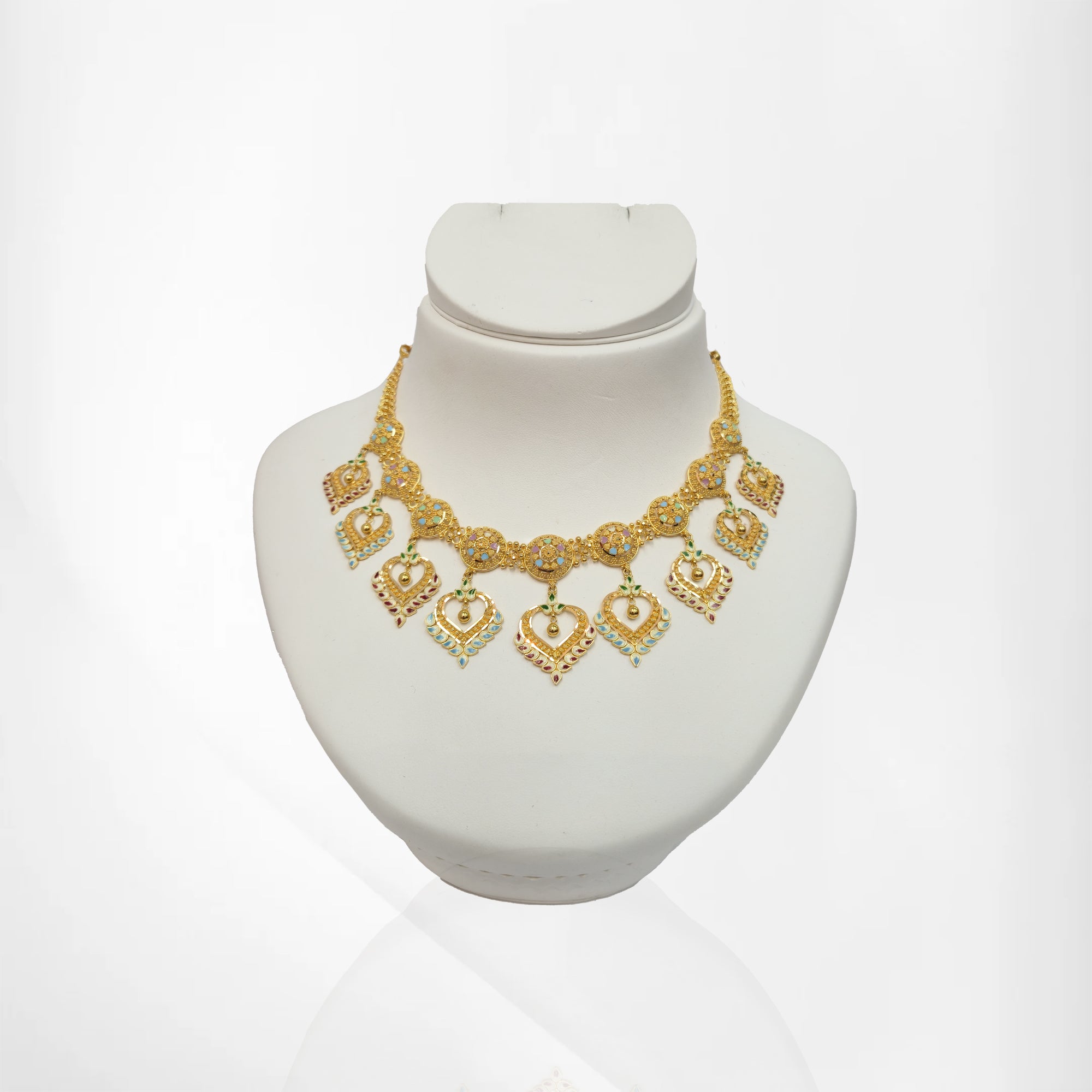 Elegant Yellow Gold Set with Pastel Highlights