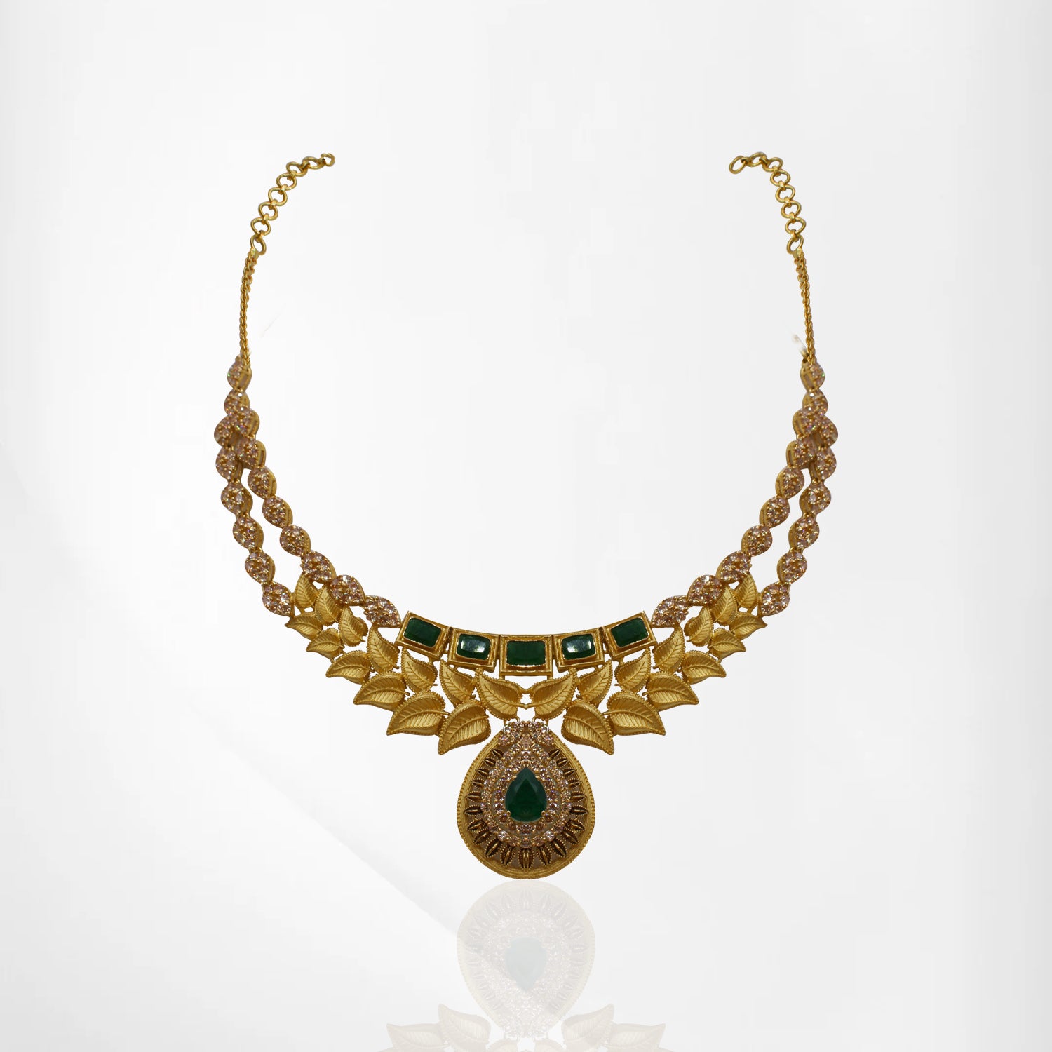 Antique Emerald Leaf-Style Jewelry Set with Matching Earrings